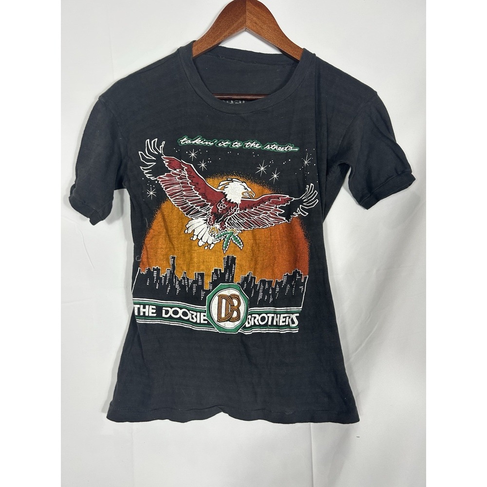Vintage Doobie Brothers Concert T-shirt Takin it to the Streets Single Stitch